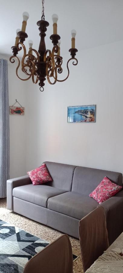 Casa Ilanfra - Appartamenti Gabbiano, Farfalla E Stella Marina ピオンビーノ エクステリア 写真